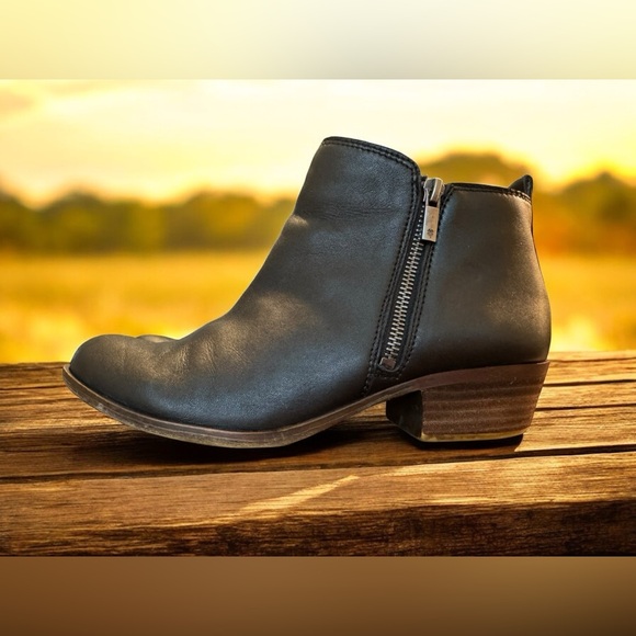 LUCKY Brand Genuine Leather Basel Ankle Bootie Women’s Size 9 Zip sides - Picture 5 of 11